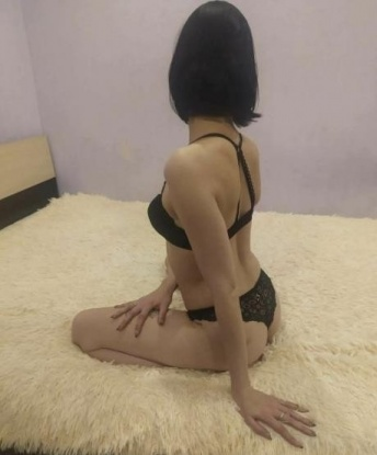 Я знаю, как доставить удовольствие и расслабление после напряженного дня в Москве. Мои услуги включают классический и эротический массаж, интимные встречи и многое другое. У меня много довольных клиентов, которые наслаждаются каждой встречей со мной. Я обладаю сексуальной фигурой и искренней улыбкой. Предлагаю провести время в моей уютной и комфортной обстановке, где сможем разделить эмоции и насладиться взаимным удовольствием. Ты можешь посмотреть мои фото, чтобы увидеть, насколько я сексуальна и привлекательна. Жду тебя в Москве, чтобы сделать нашу встречу незабываемой и полной страсти. 💋🔥 6297, 26 лет